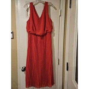 NEW Sam Edelman V-Neck Accordion Pleat Dress In Red, Size 10